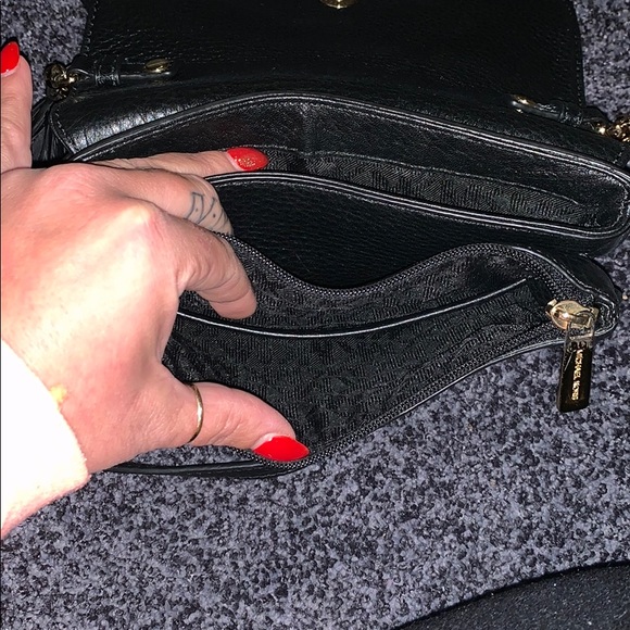 Michael Kors Cross Body - Picture 3 of 4